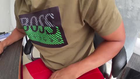 Snapshot of crazylive5 chatting on 01-13-25, 04:51 crazylive5 online show from 01-13-25, 04:51