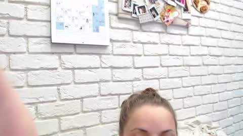 Snapshot of crazyy_girl_ chatting on 02-01-26, 07:51 Crazyy Girl online show from 02-01-26, 07:51