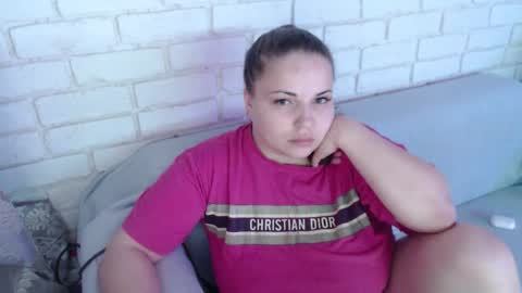 Snapshot of crazyy_girl_ chatting on 02-17-26, 05:52 Crazyy Girl online show from 02-17-26, 05:52