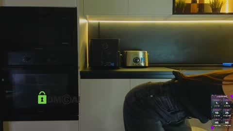 crazzy cherry online show from 04-06-26, 11:00