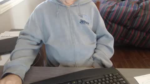 Creamormilk online show from 09-20-25, 04:52