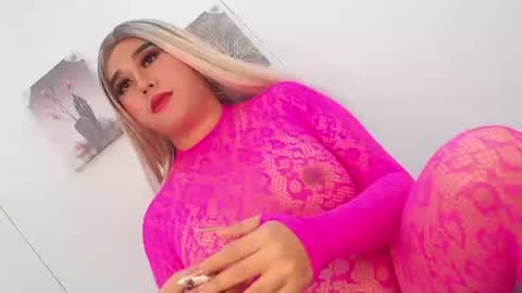 A S H L Y online show from 02-05-26, 11:04