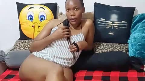 creamyhub online show from 12-18-25, 07:36