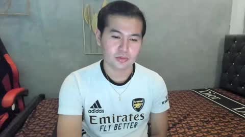 Snapshot of creamynow chatting on 12-05-24, 12:44 BareCreamyCum online show from 12-05-24, 12:44