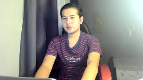 Snapshot of creamynow chatting on 12-22-24, 12:38 BareCreamyCum online show from 12-22-24, 12:38