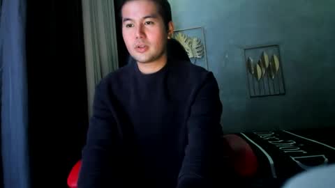 Snapshot of creamynow chatting on 12-25-24, 06:19 BareCreamyCum online show from 12-25-24, 06:19