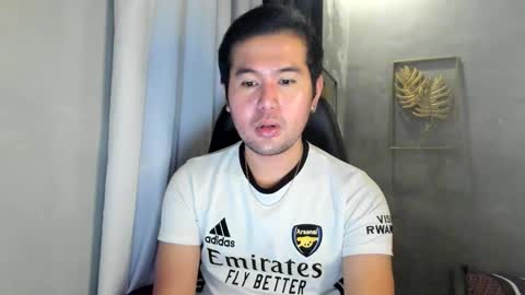 Snapshot of creamynow chatting on 01-08-25, 12:17 BareCreamyCum online show from 01-08-25, 12:17