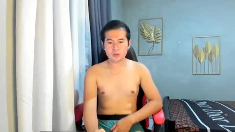 Snapshot of creamynow chatting on 01-08-25, 01:20 BareCreamyCum online show from 01-08-25, 01:20