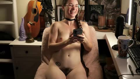 Creature Marie online show from 12-05-25, 01:20