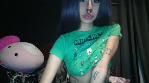 Snapshot of creature_nymph chatting on 09-24-25, 05:44 bunni xoxo online show from 09-24-25, 05:44