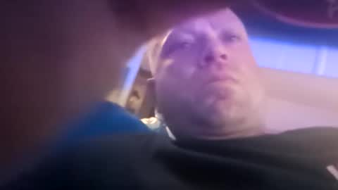 creepjm69 online show from 10-22-25, 03:18