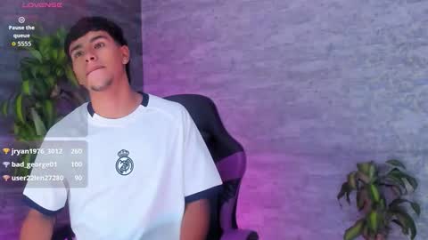 Snapshot of crh58_ chatting on 09-15-25, 12:49 crh58_ online show from 09-15-25, 12:49