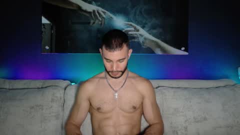 CRHISTIAN online show from 02-10-26, 03:32