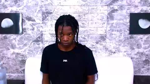 CriisBrown  online show from 11-25-25, 11:10