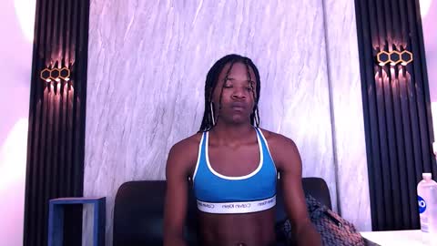 CriisBrown  online show from 12-03-25, 11:52