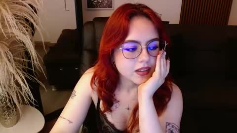 Tatiana  online show from 02-05-25, 06:13