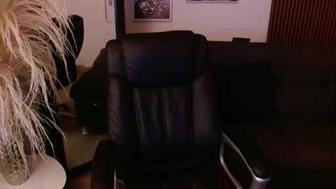 Tatiana  online show from 02-06-25, 04:10