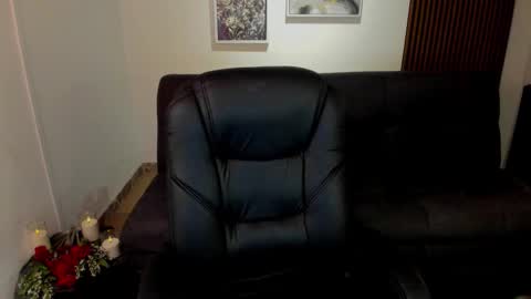 Tatiana  online show from 11-14-25, 04:22