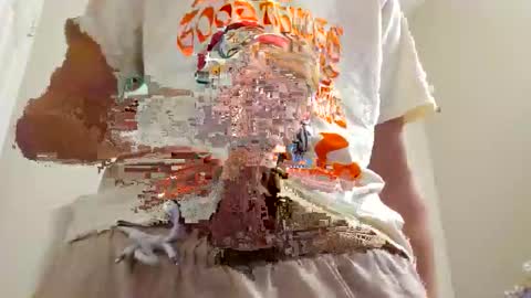 Snapshot of crimsoncolt33 chatting on 10-31-25, 02:18 crimsoncolt33 online show from 10-31-25, 02:18