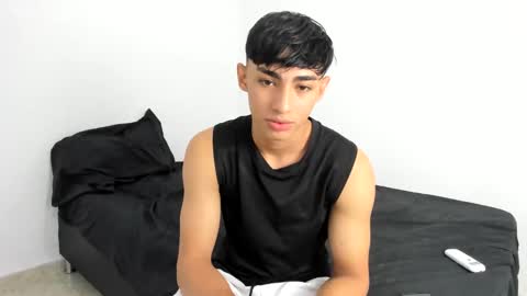 Snapshot of cris1260 chatting on 02-27-25, 07:47 Cristian online show from 02-27-25, 07:47