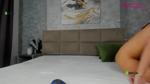 Gold Couple online show from 02-19-25, 08:10