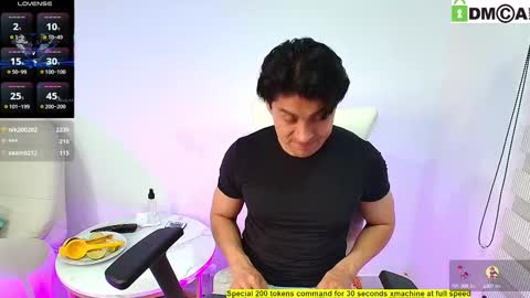 Snapshot of criss_evanss1 chatting on 10-15-25, 11:49  Criss Evans  online show from 10-15-25, 11:49