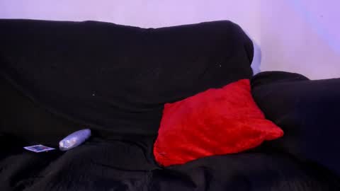 criss_zuri online show from 02-13-26, 01:51