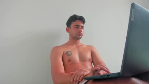 Snapshot of crissblack1 chatting on 02-15-25, 02:22 crissblack1 online show from 02-15-25, 02:22