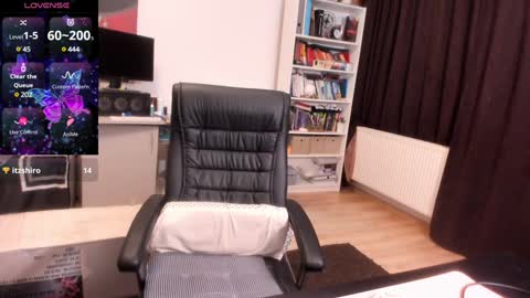 Twitter Christinne p online show from 12-11-24, 02:44