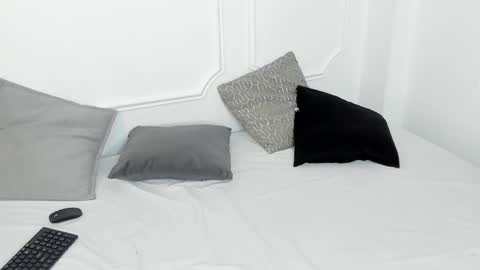 Cristal  online show from 02-22-25, 08:09