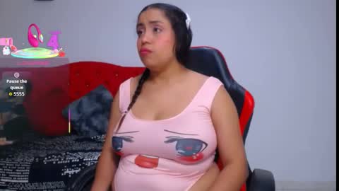 Snapshot of cristal_horny19 chatting on 10-17-25, 12:47 Milena online show from 10-17-25, 12:47