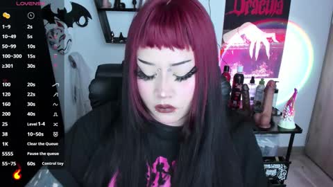 Snapshot of cristal_kosh chatting on 09-19-25, 06:19 Cris online show from 09-19-25, 06:19