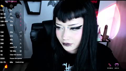 Cris online show from 11-22-25, 11:15