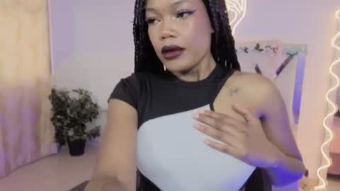 Snapshot of cristalbroke_tay chatting on 07-18-26, 07:28 Crystalbroke online show from 07-18-26, 07:28