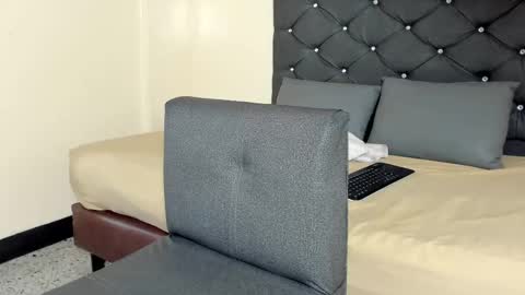 cristale69 online show from 09-20-25, 03:29