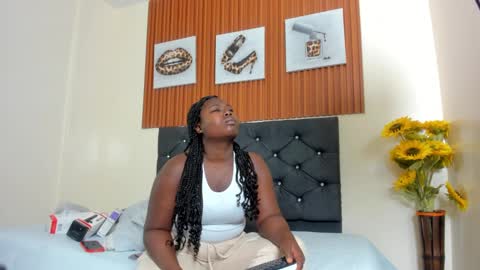 cristale69 online show from 09-24-25, 04:16