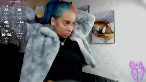   online show from 12-18-25, 02:28