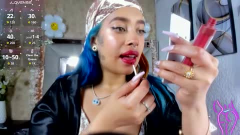   online show from 12-19-25, 08:05