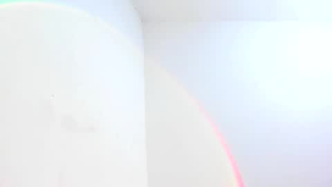 Snapshot of cristalsmith_tease14 chatting on 10-18-25, 01:08 cristal online show from 10-18-25, 01:08