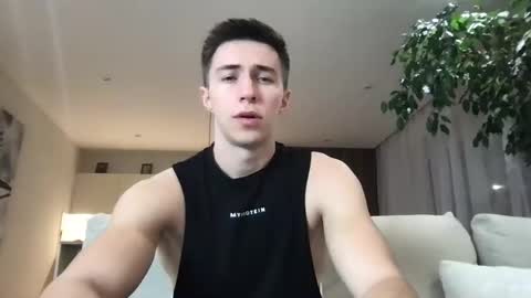 Snapshot of cristianovilla chatting on 01-31-25, 07:18 CristianoHailey online show from 01-31-25, 07:18