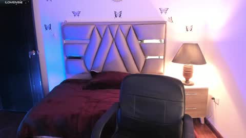 Cristina online show from 01-04-25, 11:48