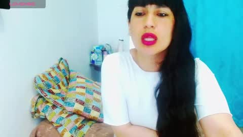 Cristina online show from 10-05-25, 02:21