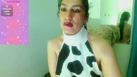 Snapshot of cristina_connor chatting on 02-25-26, 12:42 Cristina online show from 02-25-26, 12:42