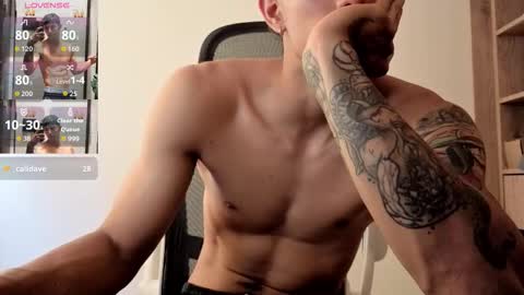 cristopher23  online show from 11-05-25, 04:07