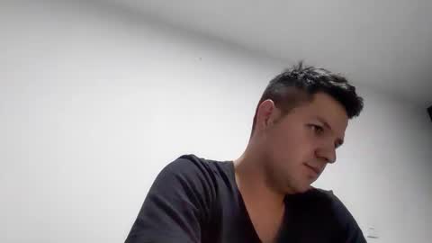 Snapshot of cristopher3042 chatting on 02-08-25, 02:04 cristopher3042 online show from 02-08-25, 02:04