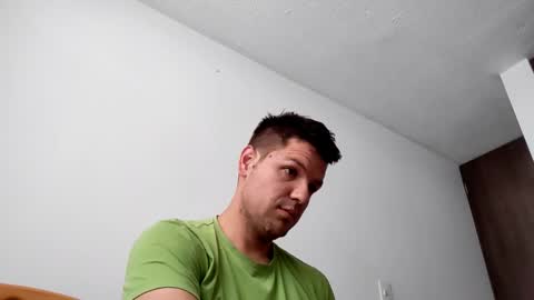 Snapshot of cristopher3042 chatting on 02-09-25, 03:01 cristopher3042 online show from 02-09-25, 03:01