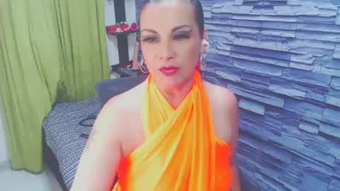 Snapshot of cruela_deviil chatting on 01-25-25, 05:51 cruela_deviil online show from 01-25-25, 05:51