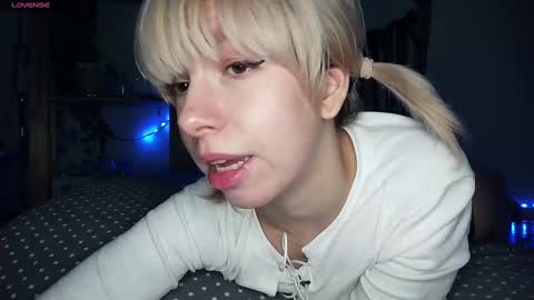 Snapshot of cruellagoth chatting on 12-16-24, 04:38 Cruella online show from 12-16-24, 04:38