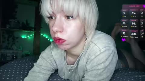 Snapshot of cruellagoth chatting on 02-12-25, 05:05 Cruella online show from 02-12-25, 05:05