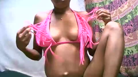 Snapshot of crushlove069 chatting on 02-27-26, 08:09 crushlove069 online show from 02-27-26, 08:09